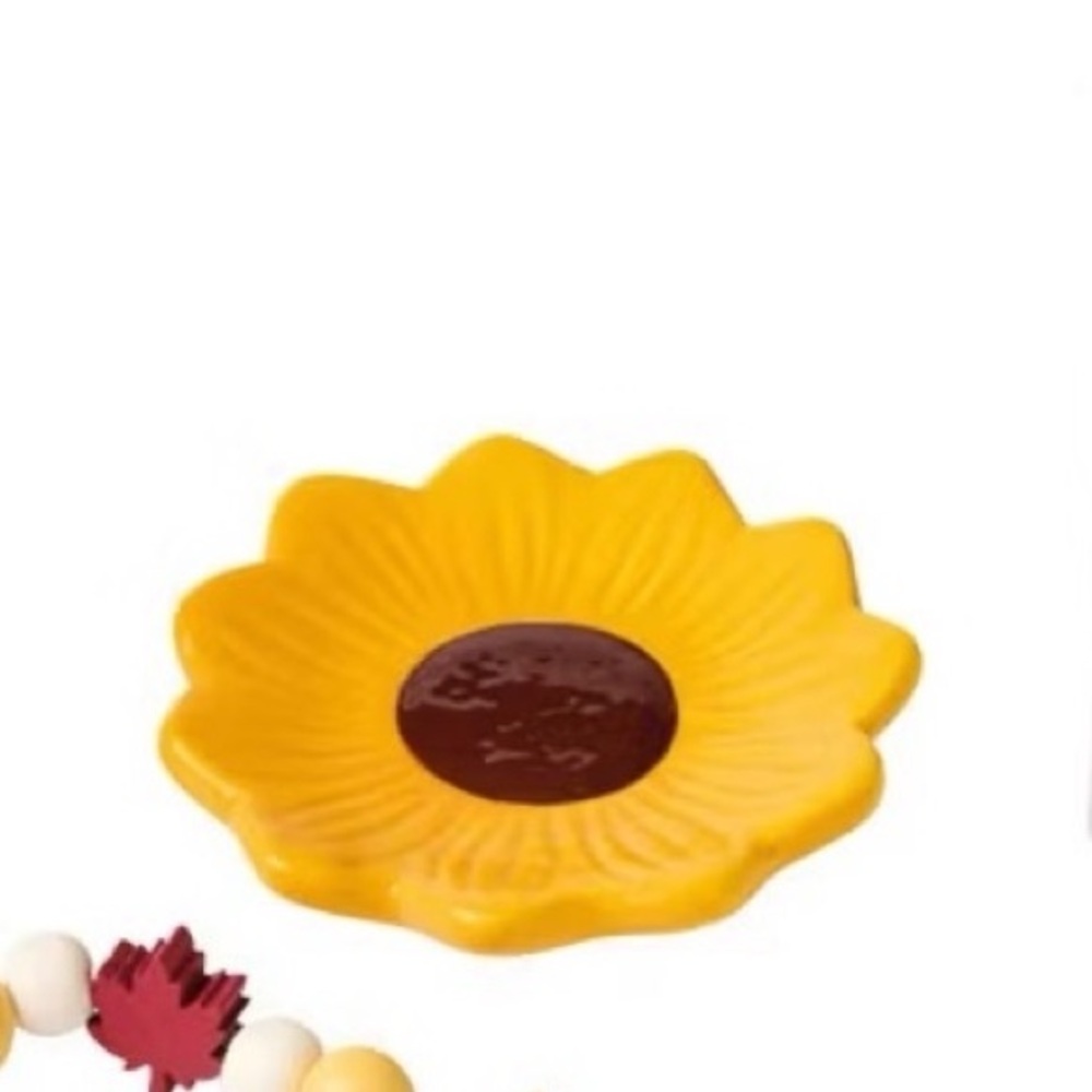 Charming Fall Decor Set Perfect for Display - Picture 9 of 11